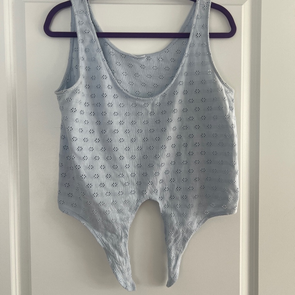Abound tie crop top